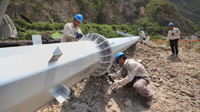 Bây giờ cúp châu Á cũng là 1 bóng không vào! Một câu nói bình luận về màn trình diễn cúp châu Á lần này của Quốc Túc.